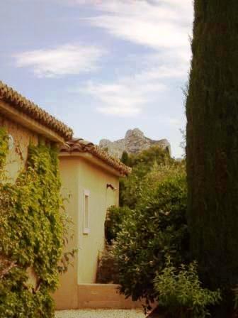 self-catering accommodation provence : les jardins de Fontanille