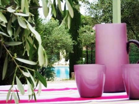self-catering accommodations saint remy de provence : les jardins de Fontanille