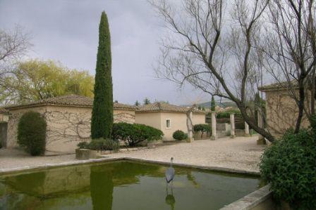 gite  saint remy de provence dans un mazet : les jardins de Fontanille